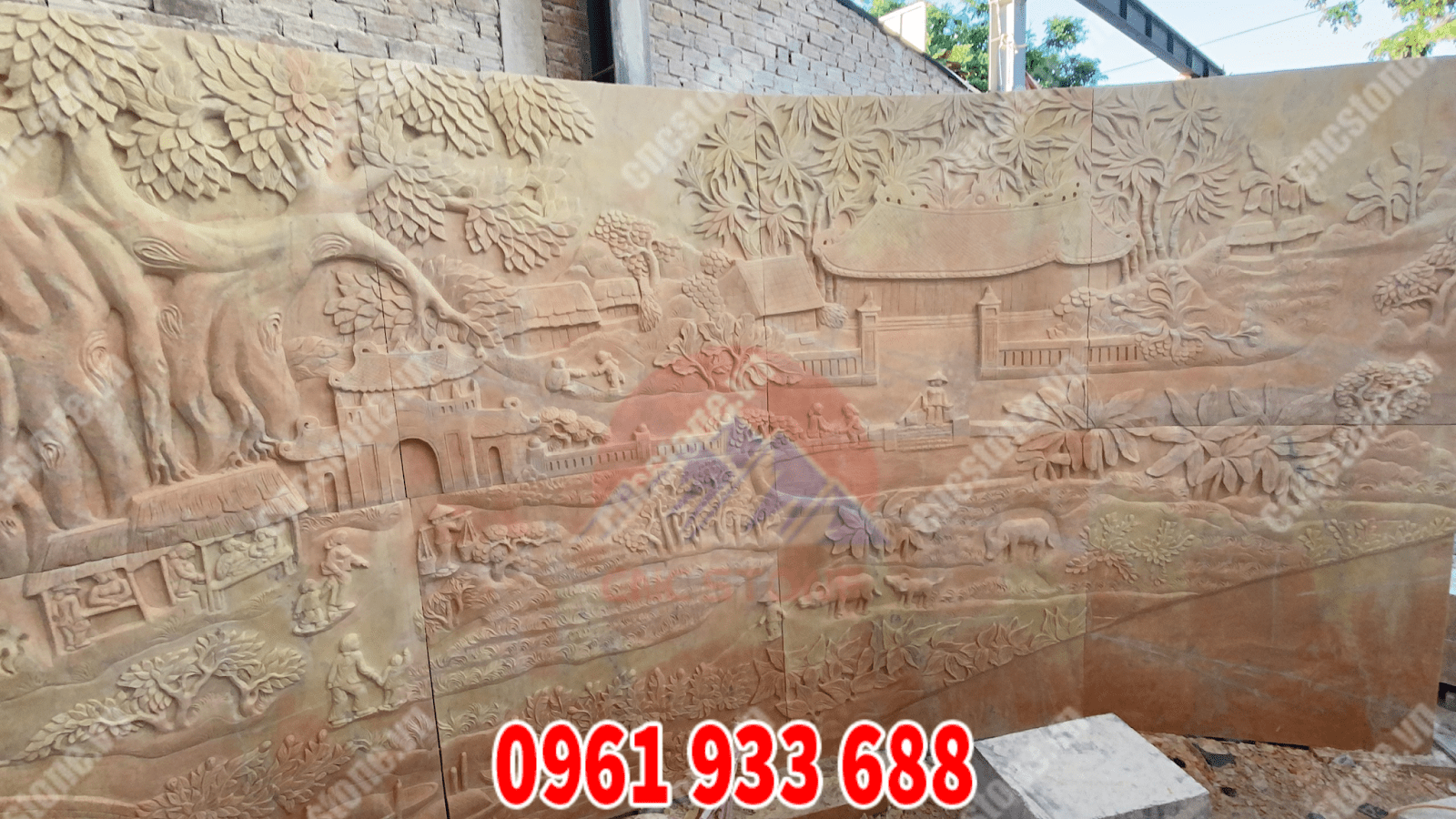 Tranh Đồng Quê đá nguyên khối Rộng 5m cao 2,2m chuẩn bị lắp đặt tại Cần Thơ