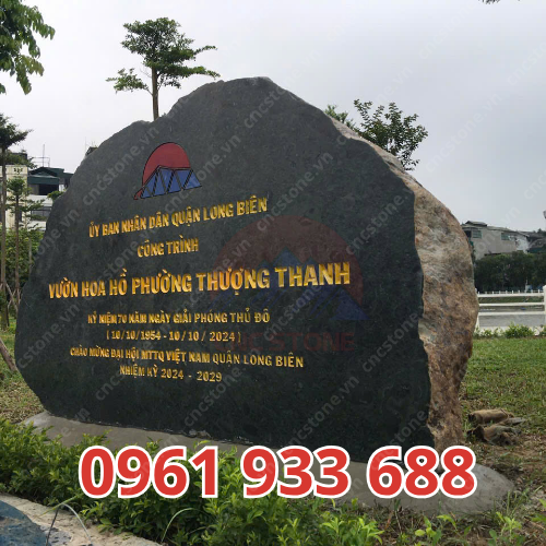 M06 Bảng hiệu đá
